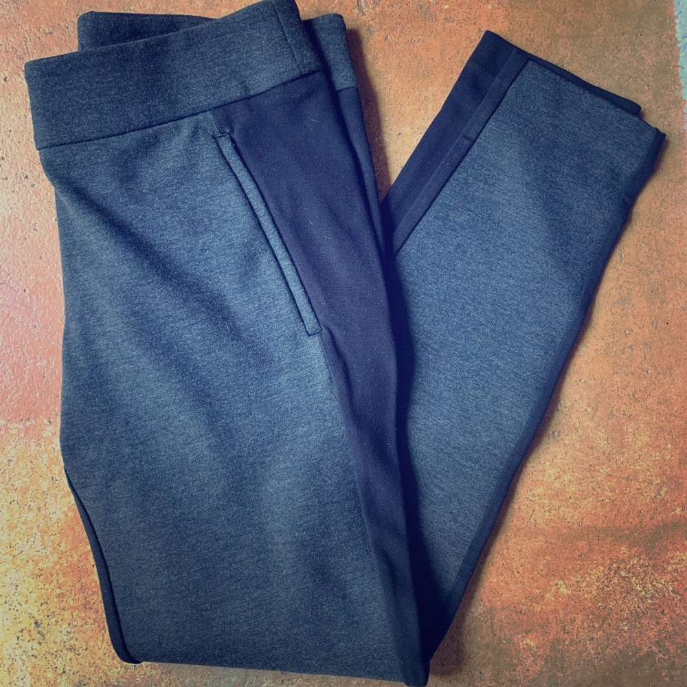 Ann Taylor Loft Size 6 Pull on Pant